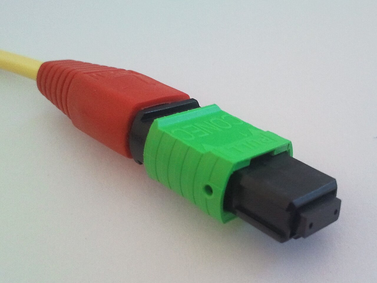 MPO or MTP multi-fiber connector end
